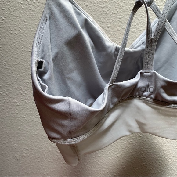 ALO YOGA Lavish light grey mesh Strappy back sexy longline sports bra Sz M - Picture 9 of 12